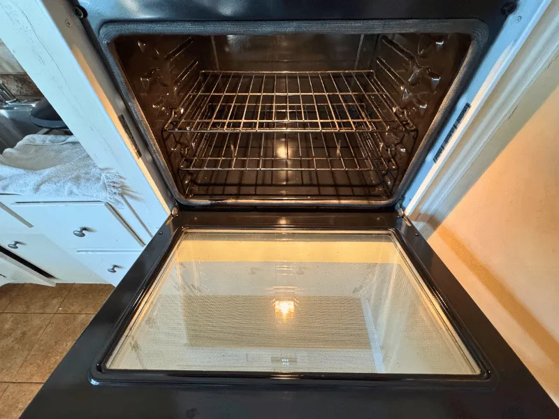 Después de limpieza profunda de horno